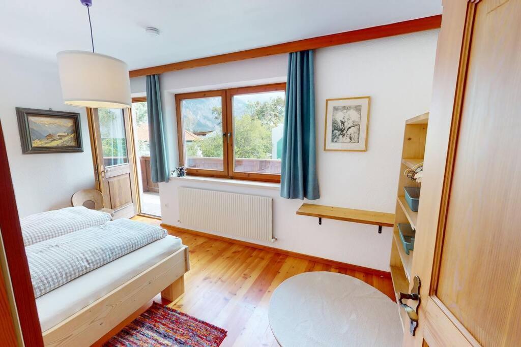 Haus Alberto - Haus Mit 2 Ferienwohnungen Ötztal-Bahnhof Exterior foto